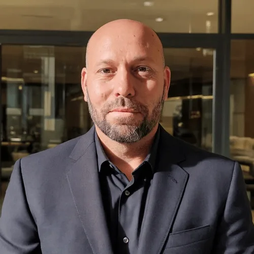 Yaniv Perl